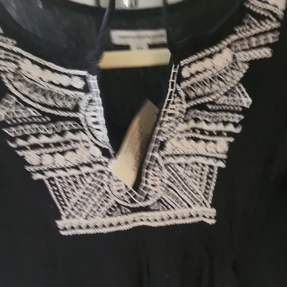 American Eagle Outfitters Sz Small Black Embroidered Blouse with Bib Collar NWT - Picture 3 of 5